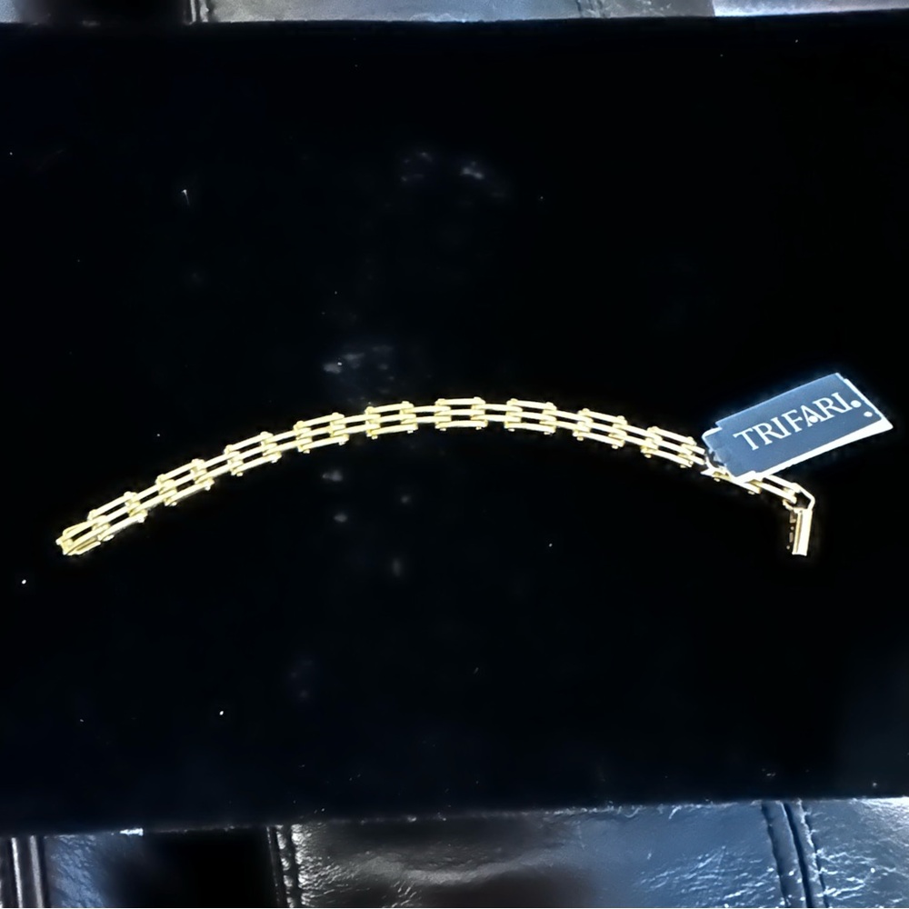 Trifari Gold Link Bracelet